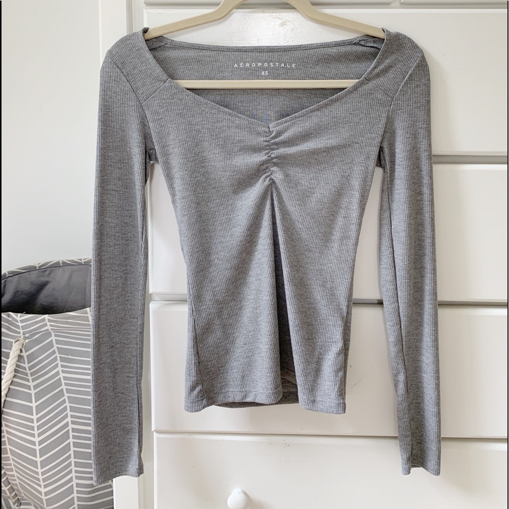 Aeropostale grey ribbed top